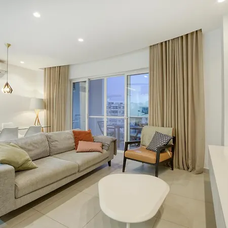 Oasis: With Breathtaking View W/parking By 360 Estates